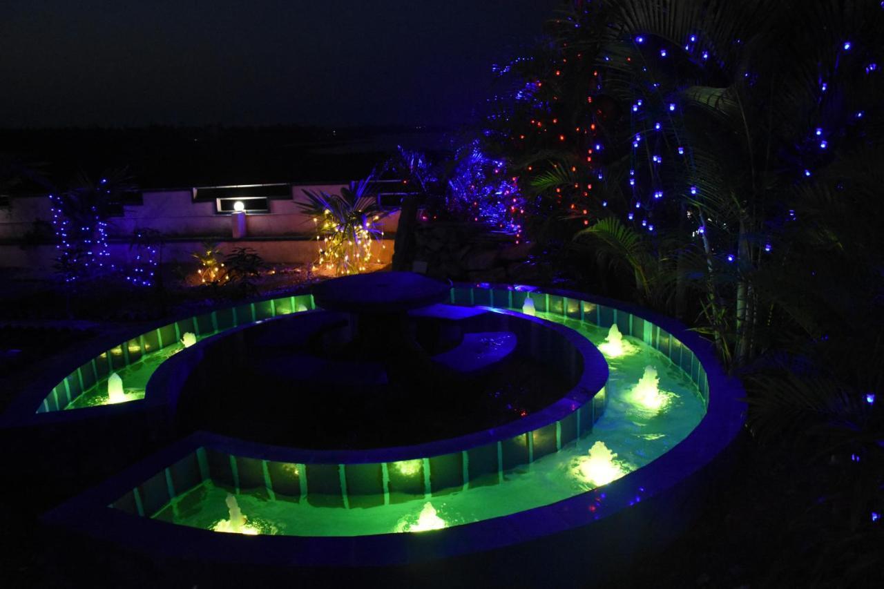 H P Homestay Dharwad Buitenkant foto