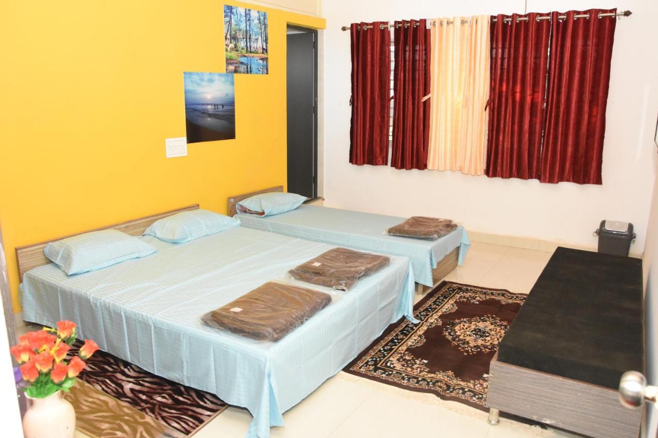 H P Homestay Dharwad Buitenkant foto